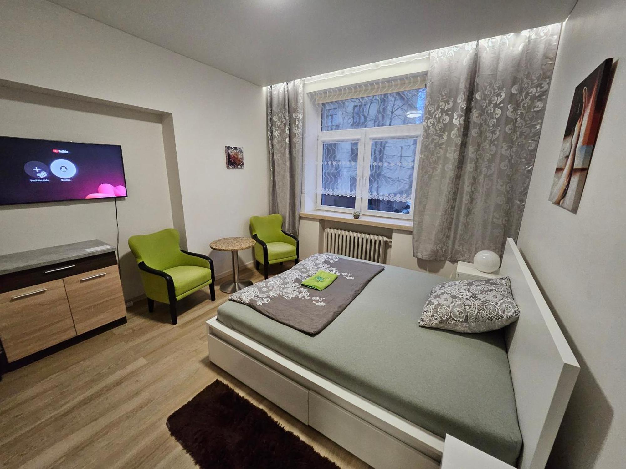 קובנה Kauno Apartamentai King Size Bed מראה חיצוני תמונה